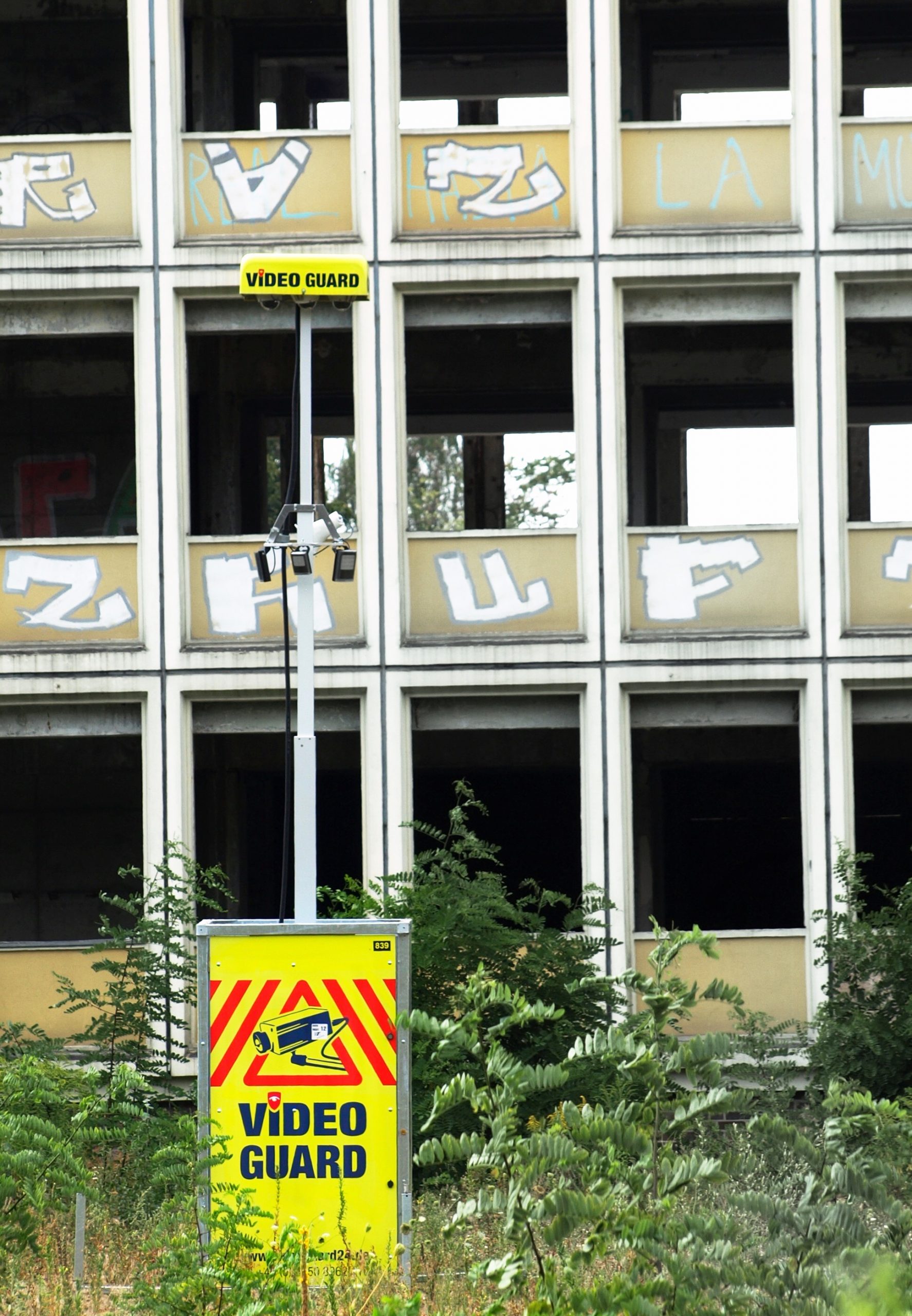 Video Guard in Bremen's Überseestadt district