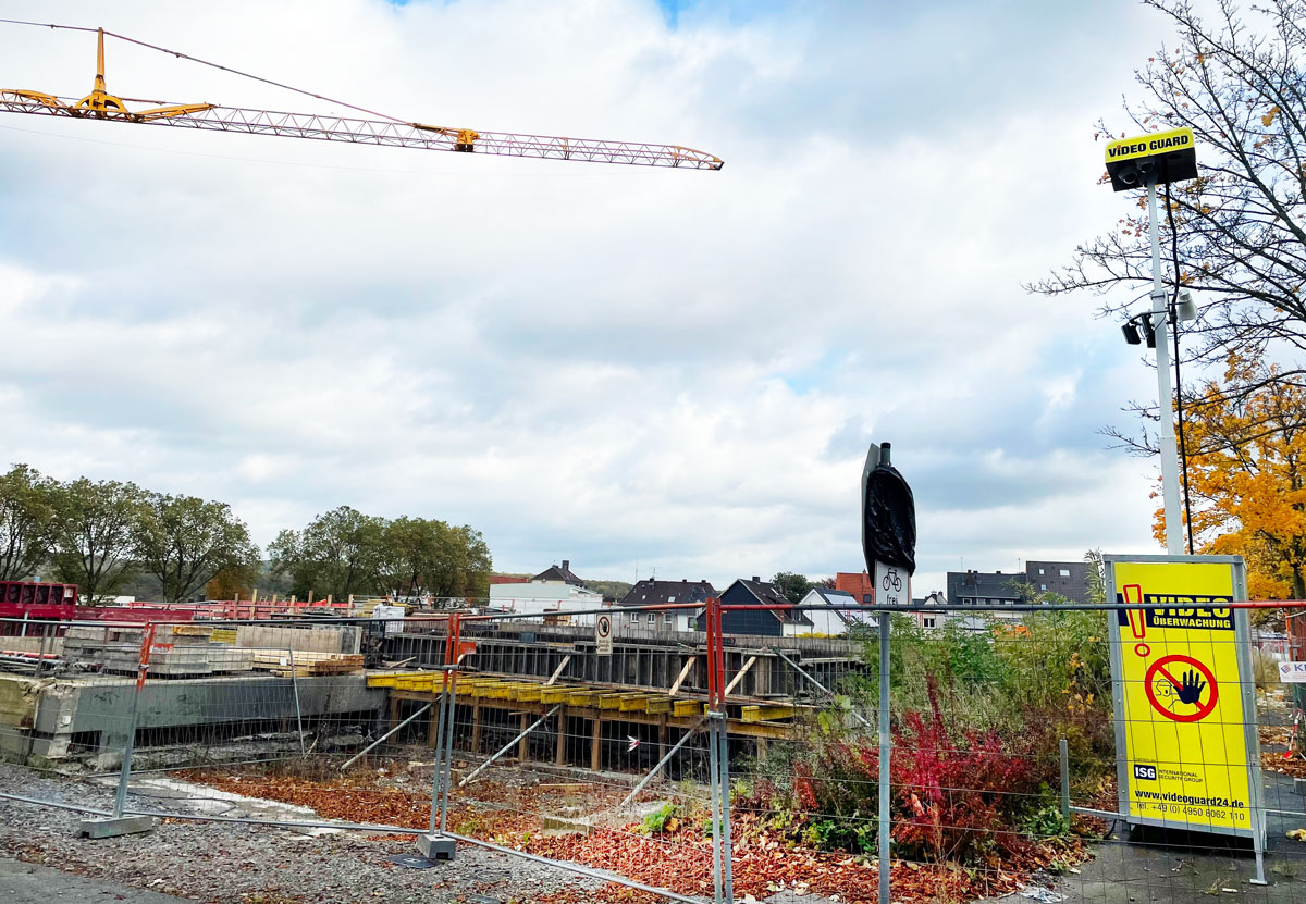 Videovakt i stadsdelen Überseestadt i Bremen